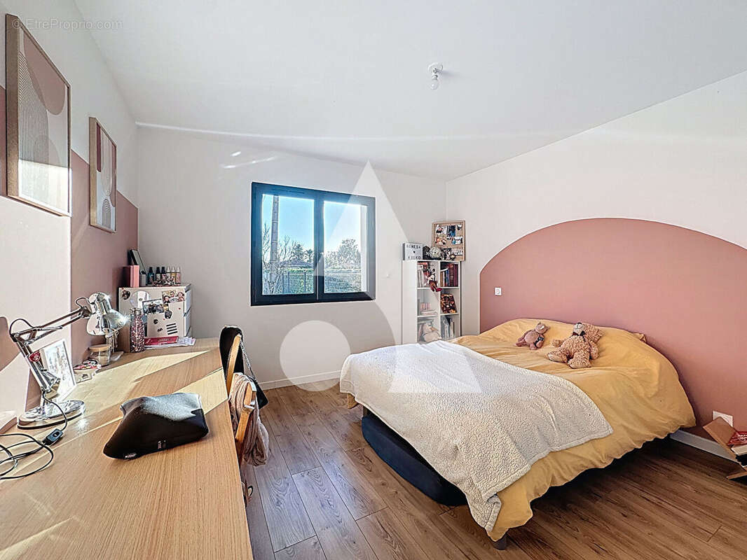 Maison à LESCURE-D'ALBIGEOIS