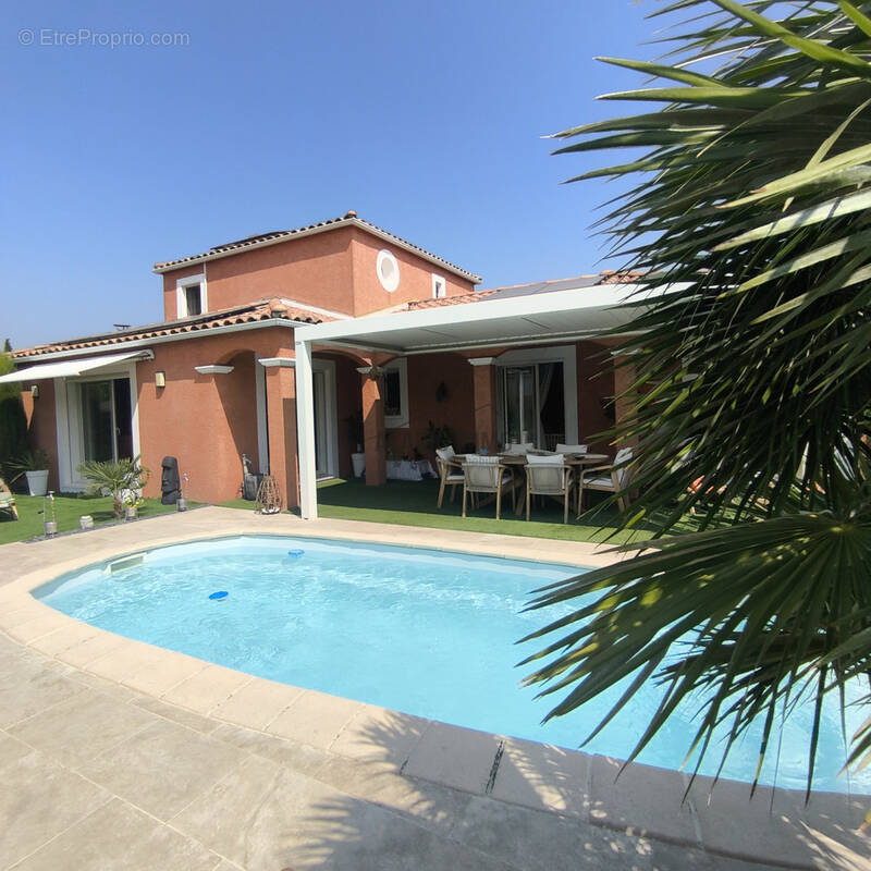 Maison à MOUSSAN
