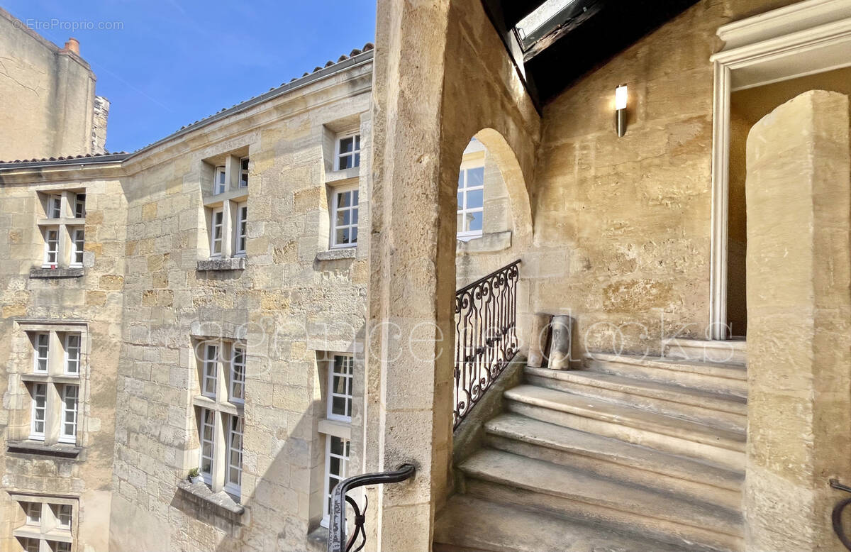 Appartement à BORDEAUX