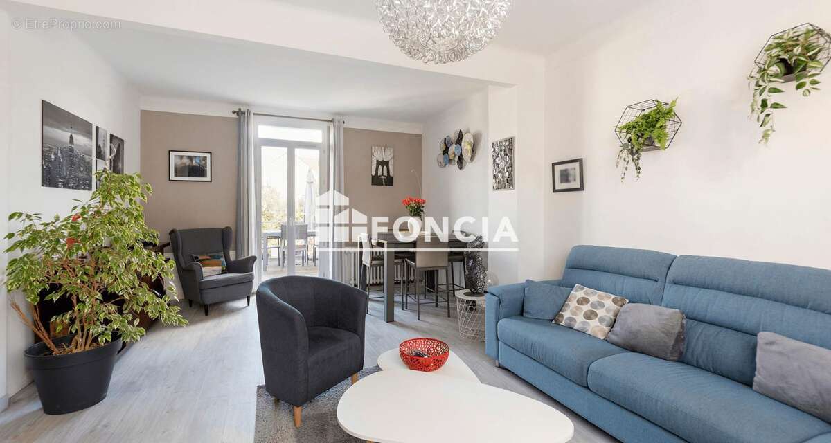 Maison à CHEVILLY-LARUE