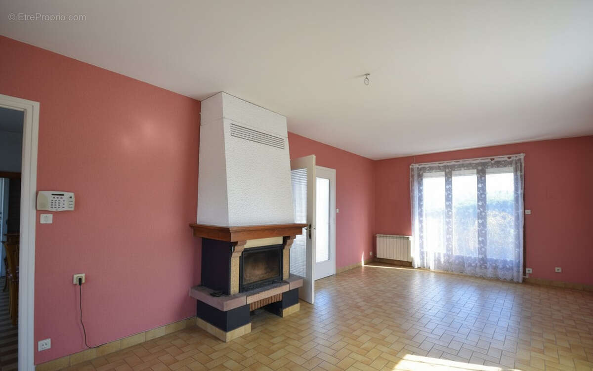 Maison à CHAZAY-D'AZERGUES