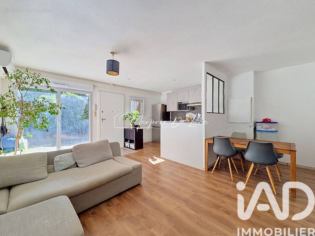 Photo 1 - Appartement à PLAN-DE-CUQUES