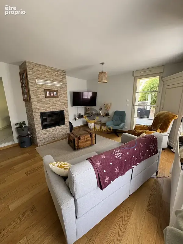 Maison 5 pièces 162 m² à vendre à Bressuire (79300) - photo 2