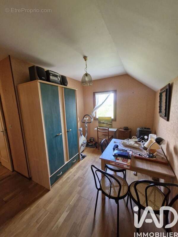 Maison 101 m² à Ifs  - photo 9
