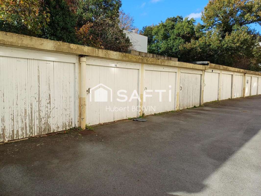 Photo 2 - Parking à RENNES