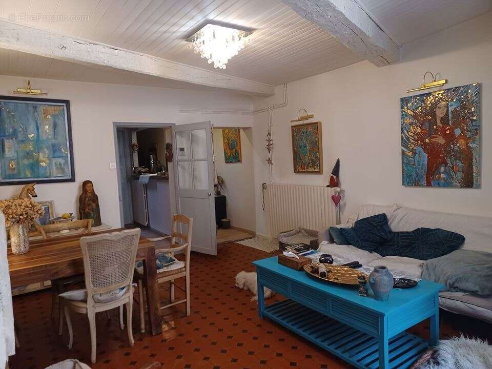 Maison 90 m² à Regusse  - photo 4