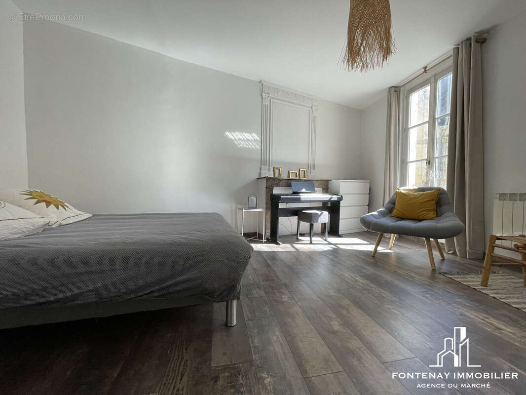 Maison à FONTENAY-LE-COMTE