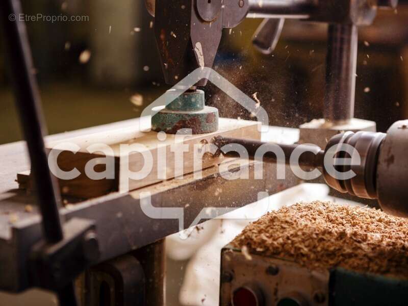 Commerce à MONTLHERY