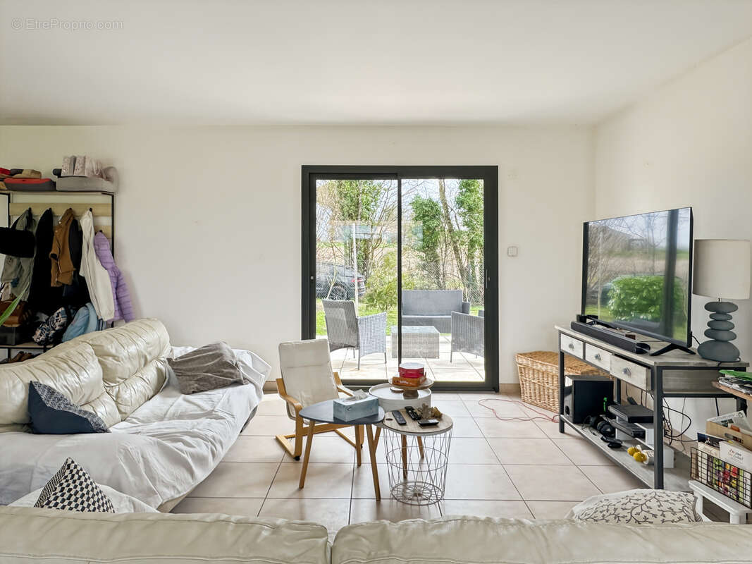 Maison à VILLETOUREIX