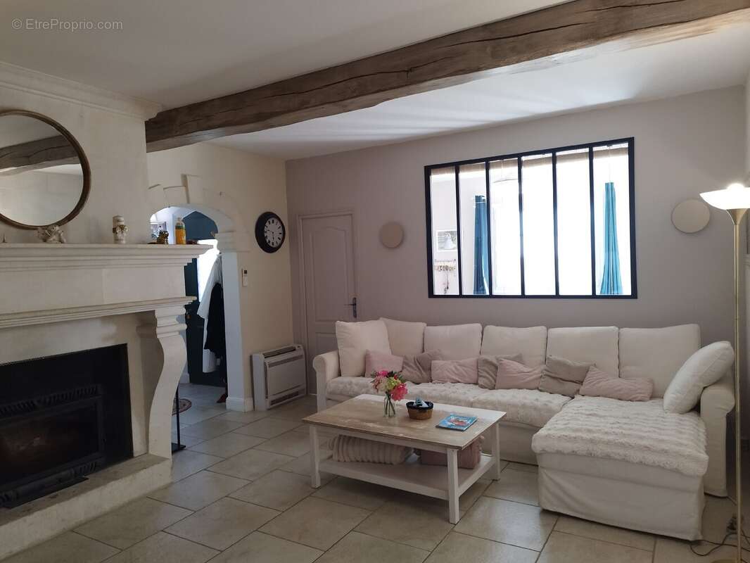Maison 235 m² à Beaucaire  - photo 6
