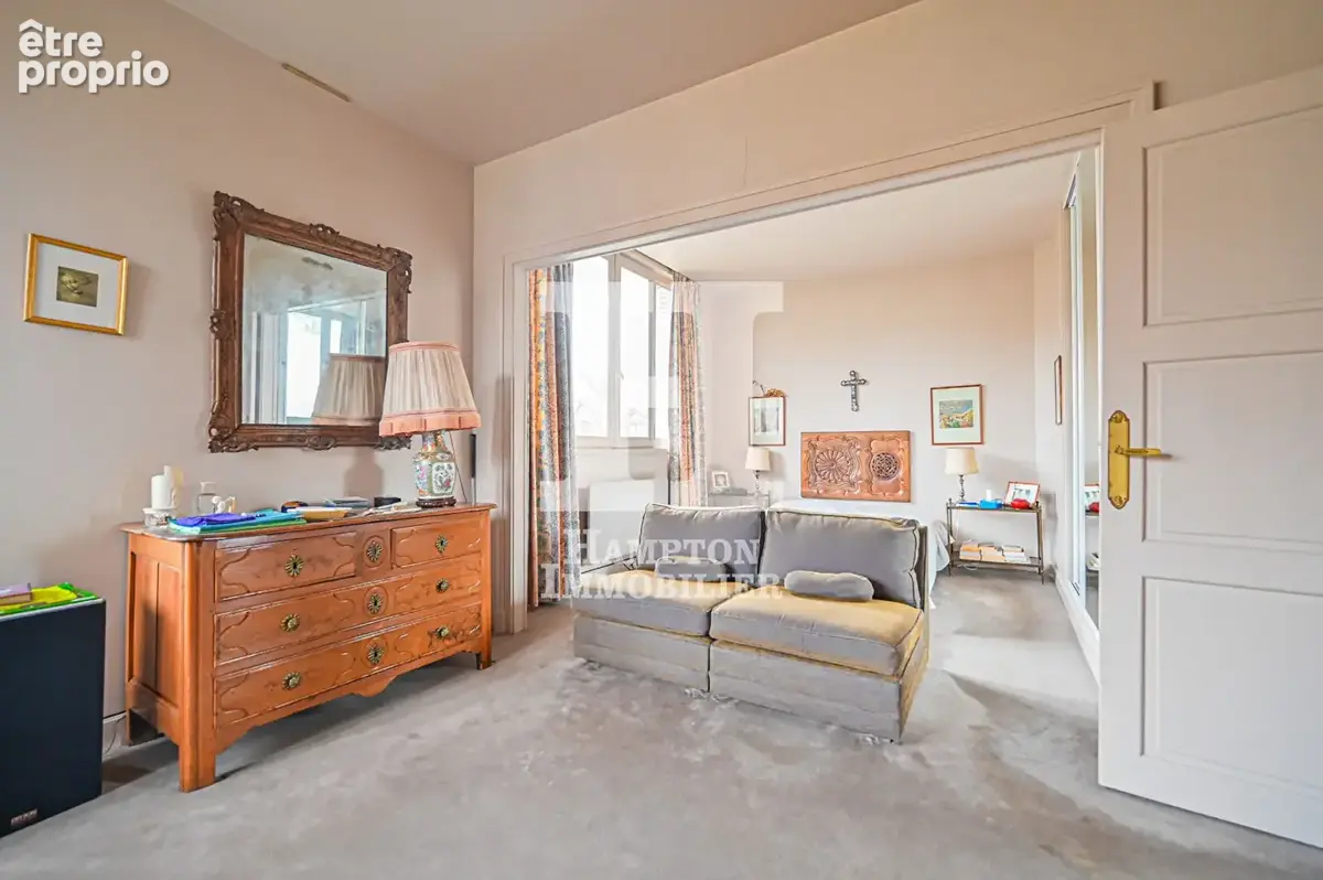 RER Nogent - Le Perreux / Rue Jean Baptiste Coignard. Maison 6 pièces de 148.80 m2 avec jardin - photo 8