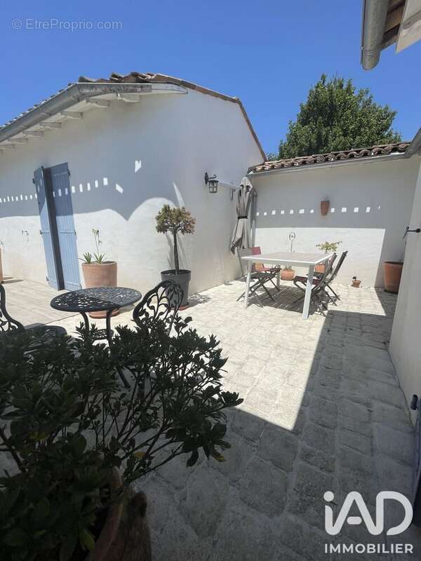 Maison 167 m² à Perigny  - photo 2