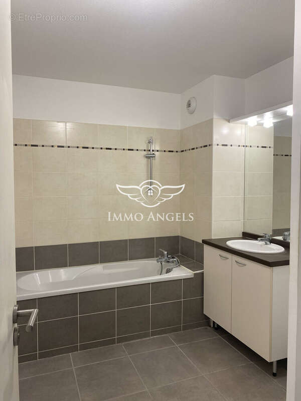 Appartement à CASTELNAU-LE-LEZ