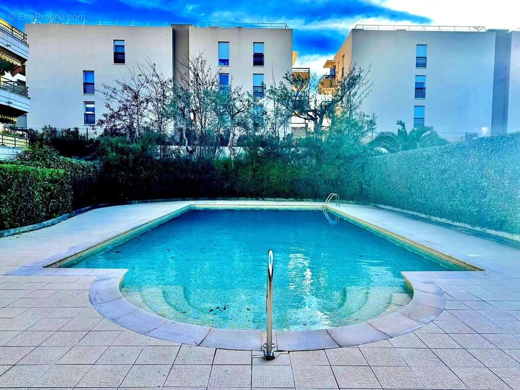 Appartement à VILLENEUVE-LOUBET