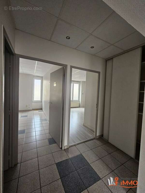 Appartement à SAINT-GENEST-LERPT