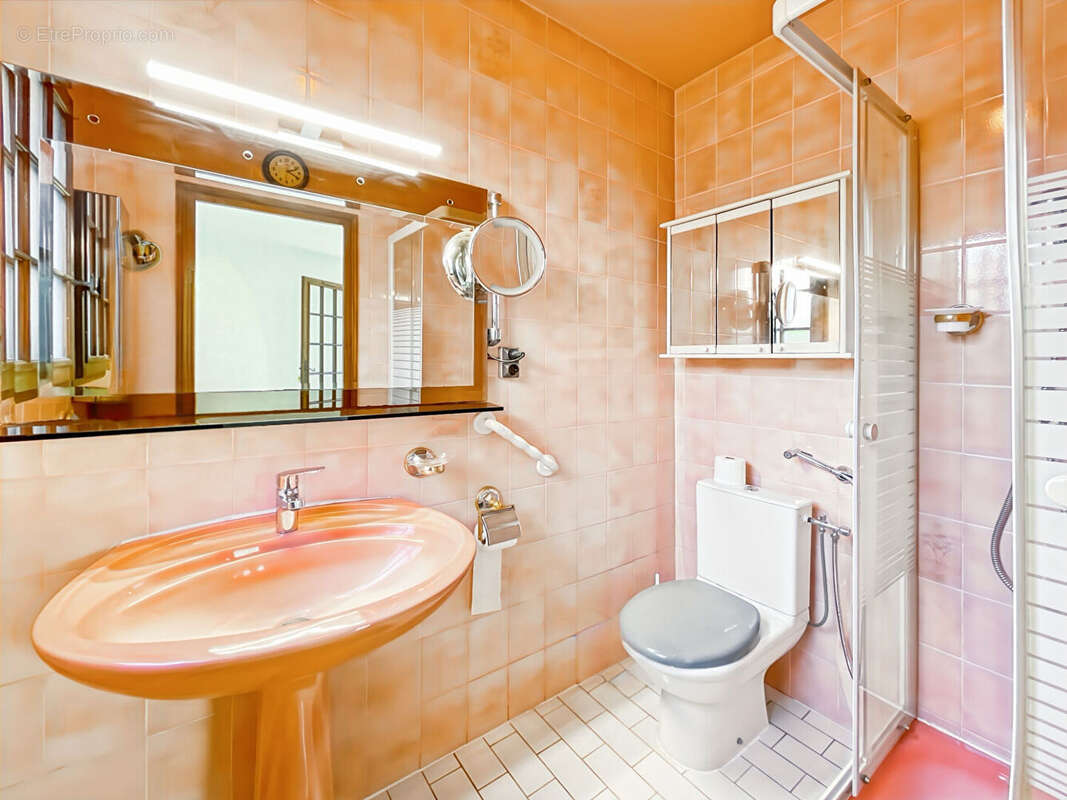 Maison à MOUANS-SARTOUX