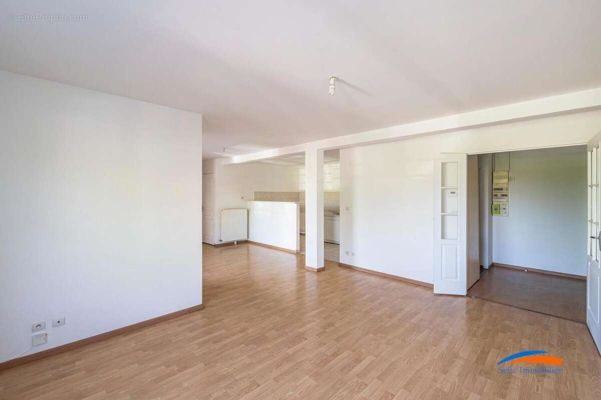   - Appartement à REIMS