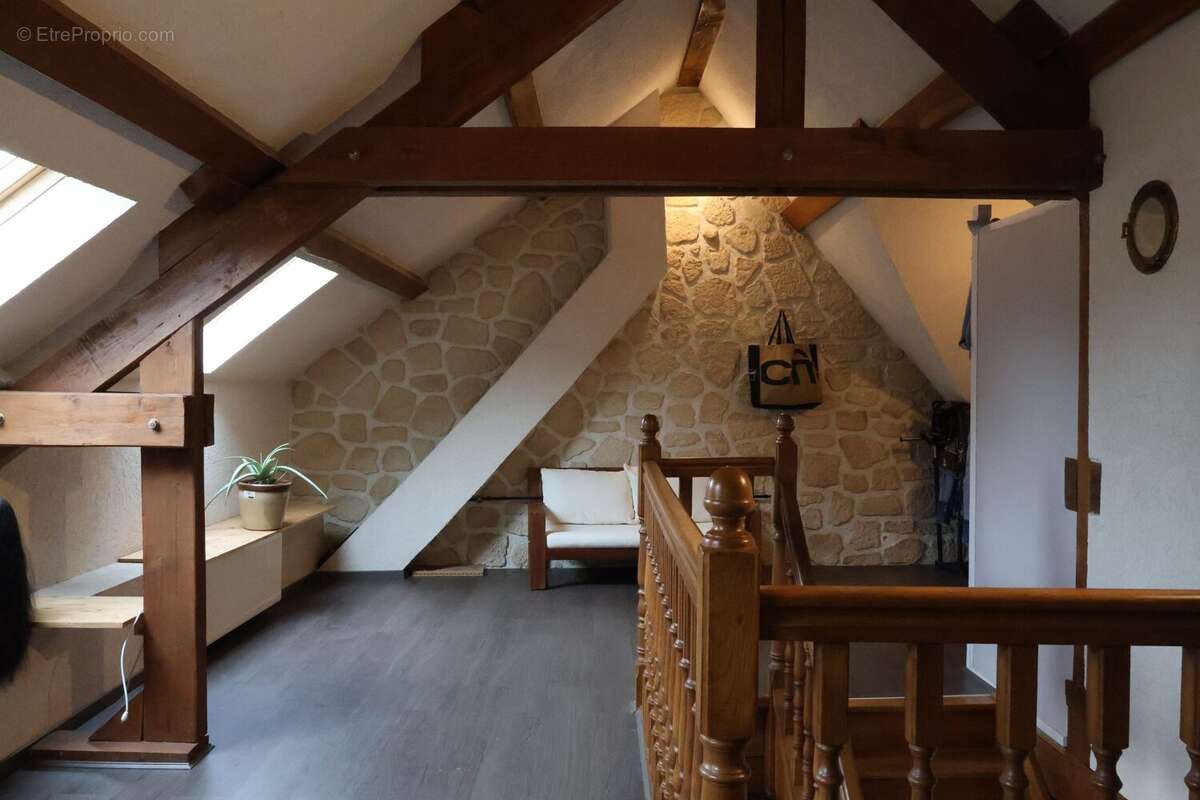 Maison 175 m² à Villeblevin  - photo 7