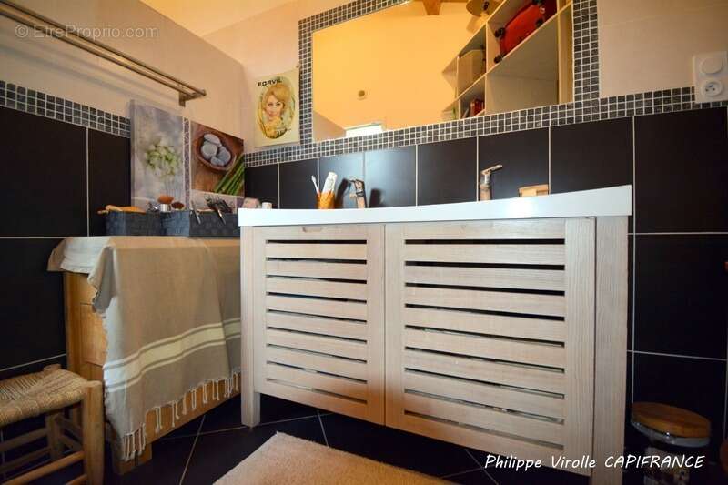 Maison à vendre 5 pièces CHERAY (17) 350 000 € - photo 10