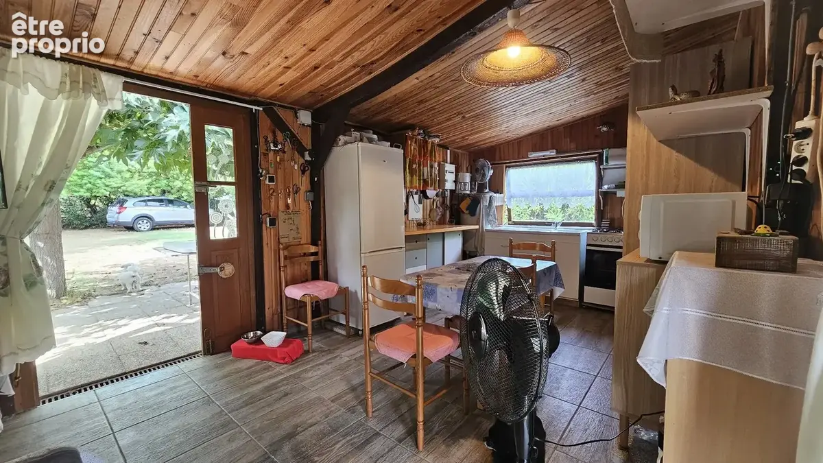 Terrain de loisir arboré de 380m²  avec un bâti et extérieurs - photo 6
