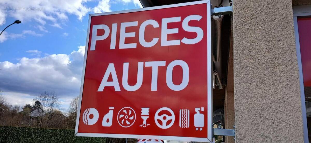 Commerce à LUXEUIL-LES-BAINS