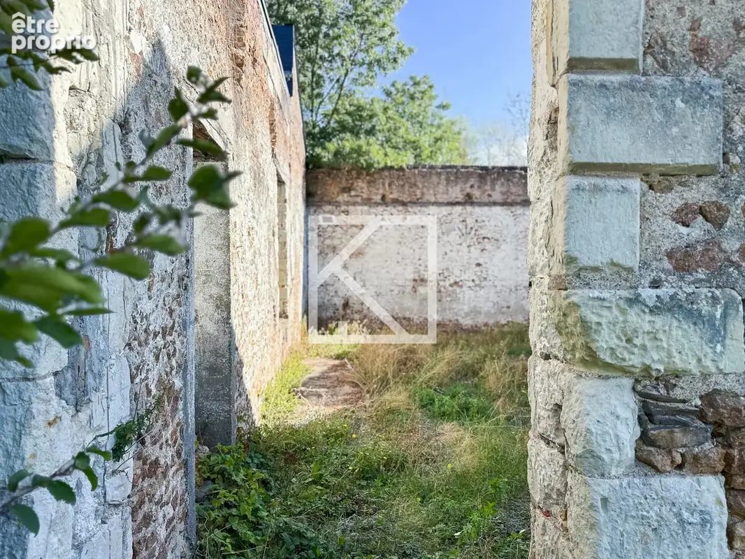 Maison 20 pièces 880 m² à vendre à Saint-Herblon (44150) - photo 3