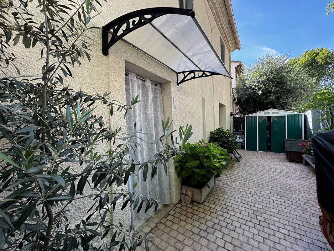 Maison à LEZIGNAN-CORBIERES