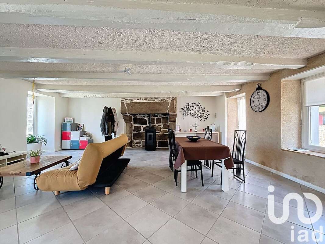 Photo 3 - Maison à SAINT-BROLADRE