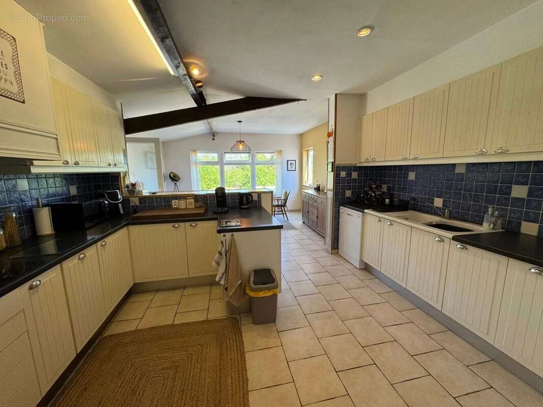 Maison à BUSSIERE-POITEVINE