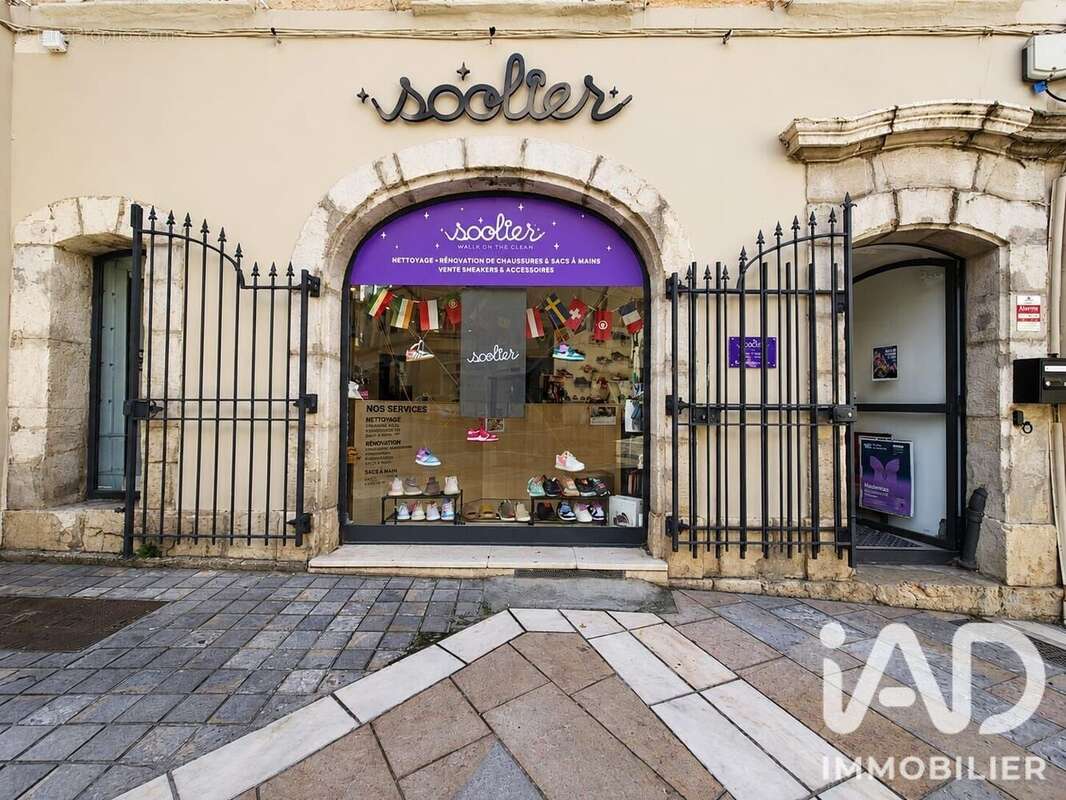 Commerce 52 m² à Toulon  - photo 2