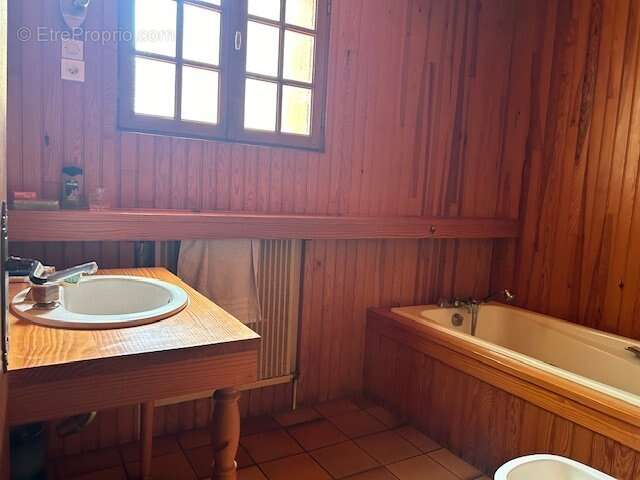 Maison à LA BAZOCHE-GOUET