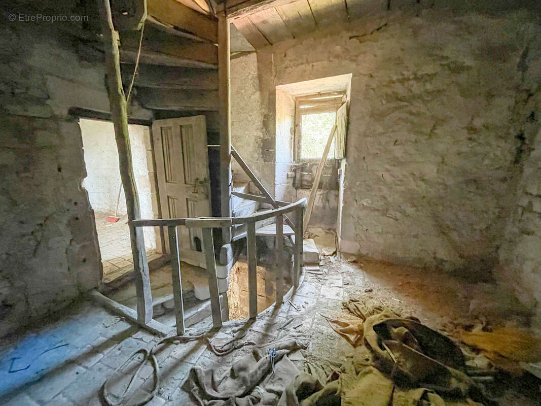 Maison à SAINT-SAUVEUR