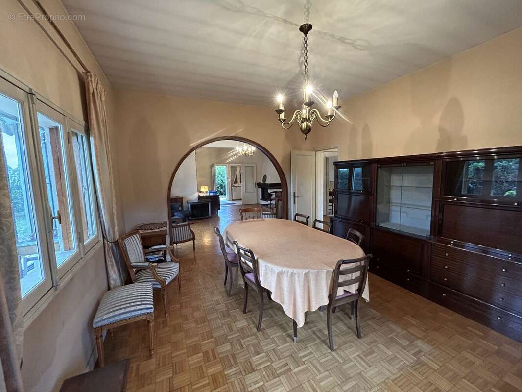 Maison à FLEURY-LES-AUBRAIS