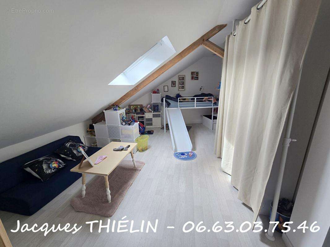 Maison à LONGUE-JUMELLES