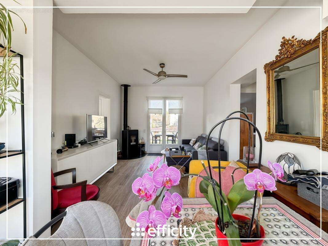 Maison à CHAMPS-SUR-MARNE