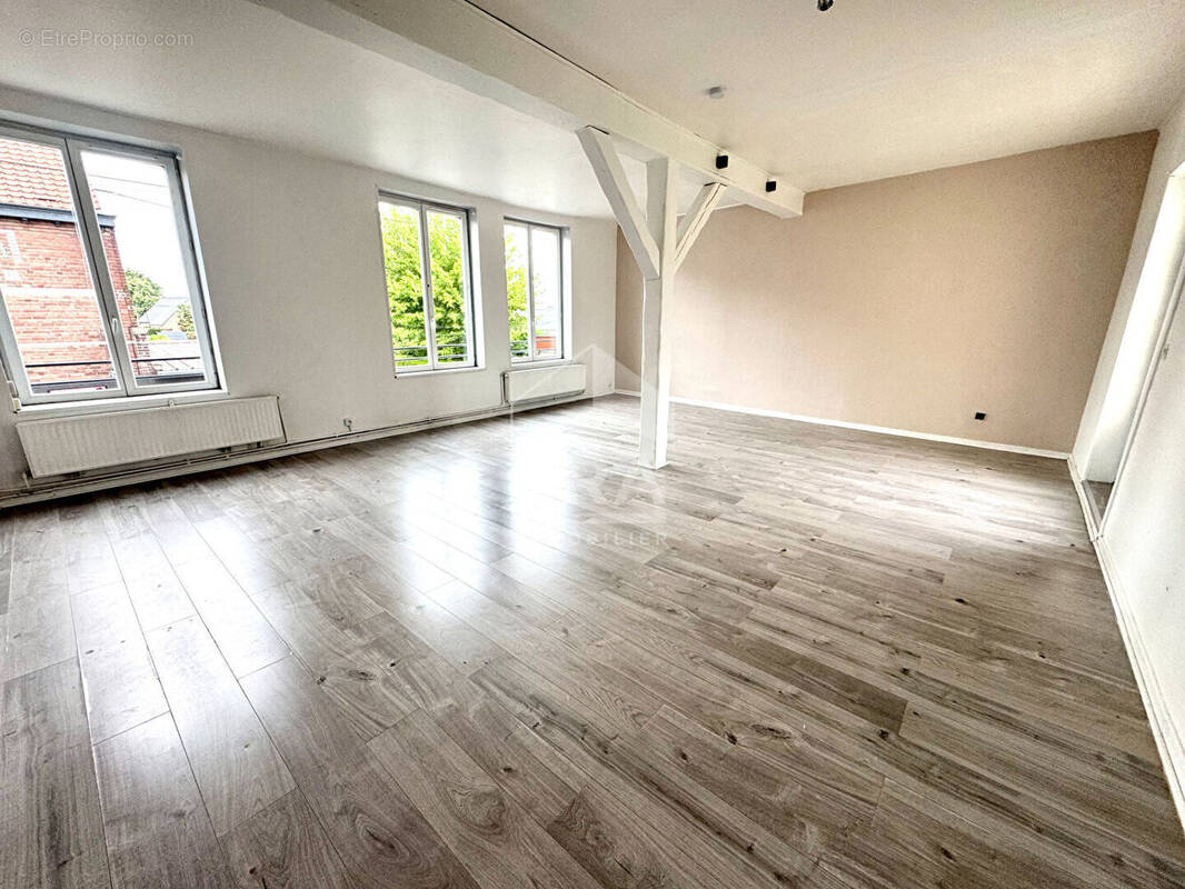 Appartement à BAUVIN