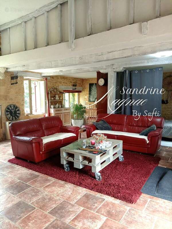 Maison 222 m² à Sainte-Nathalene  - photo 8