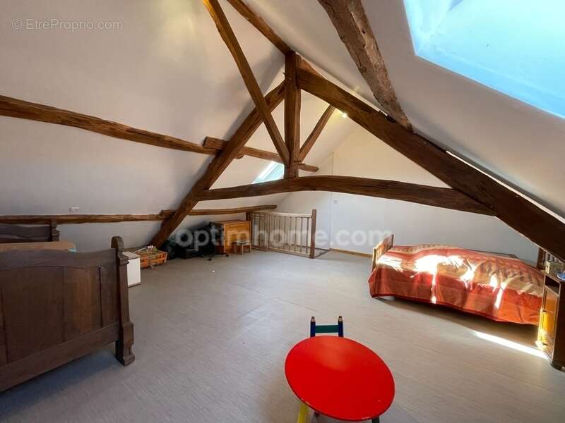 Maison à ARNAC-LA-POSTE