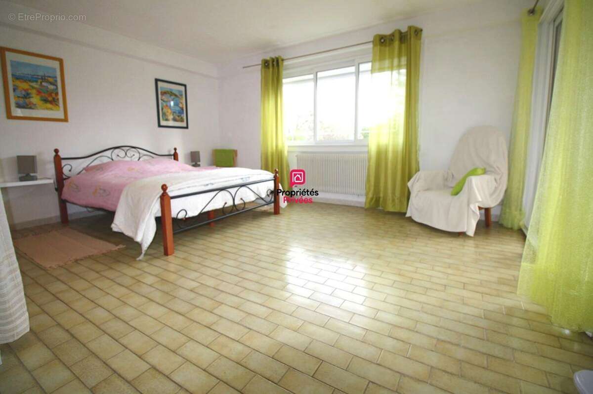 Maison à CLARENSAC