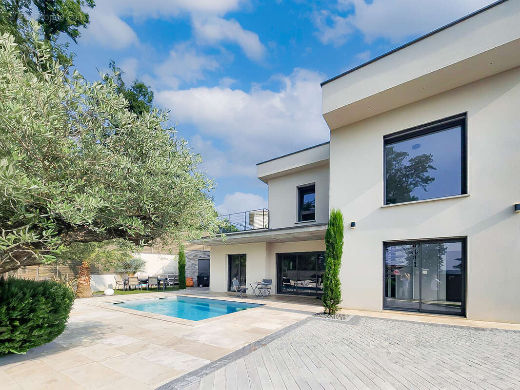Maison contemporaine en exclusivite - photo 4