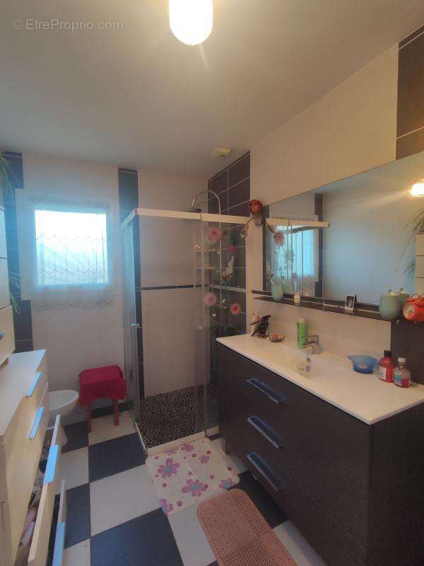 Maison à SAINT-PIERRE-DU-MONT