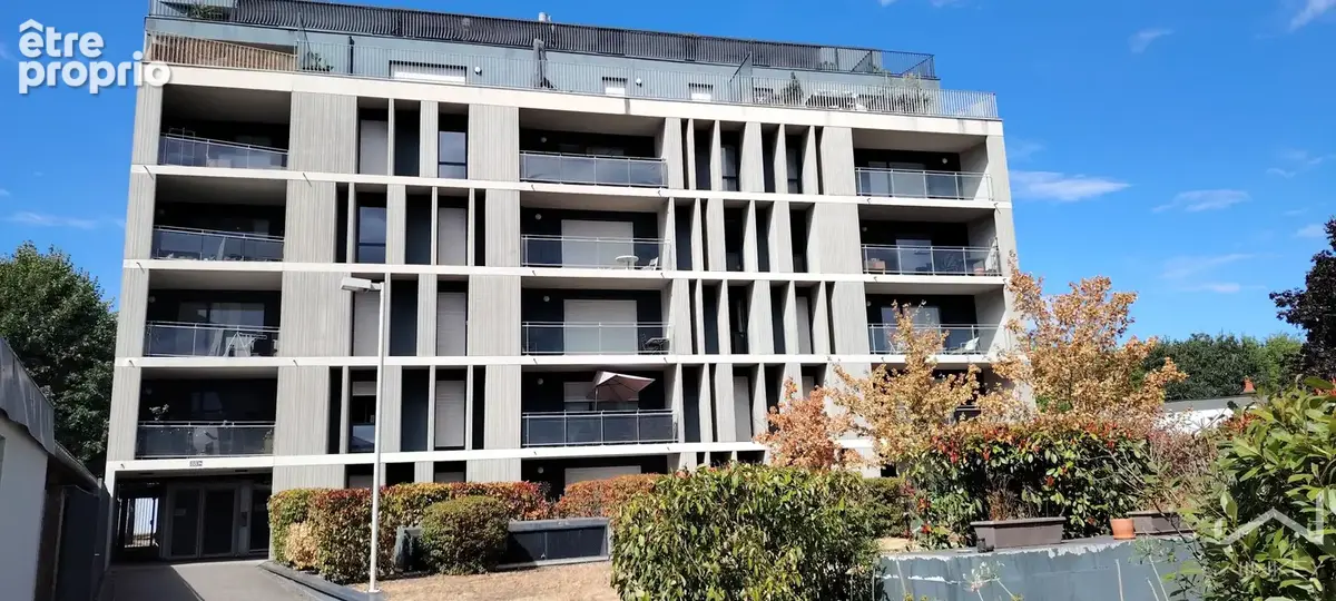 Rennes   rare et coup de cœur : superbe t2 avec terrasse de 9 m2 avec parking privé en sous-sol!!! - photo 3