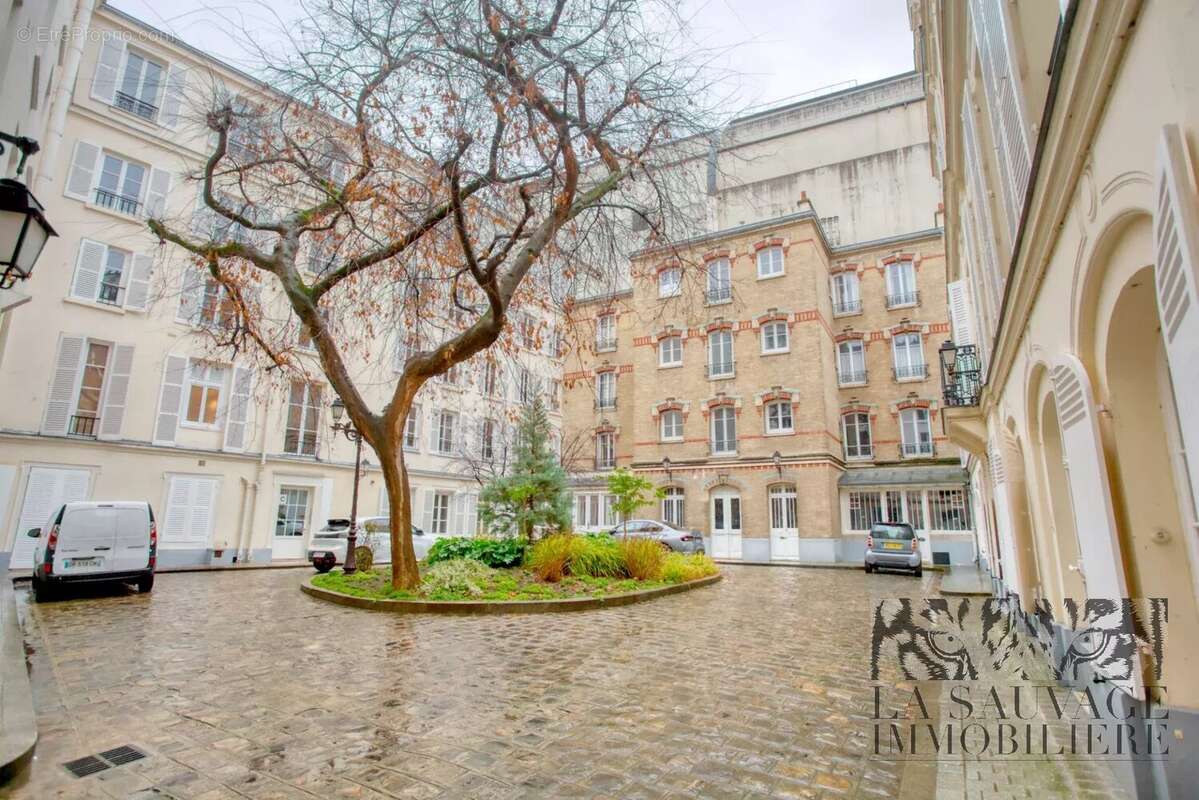 Appartement à PARIS-6E