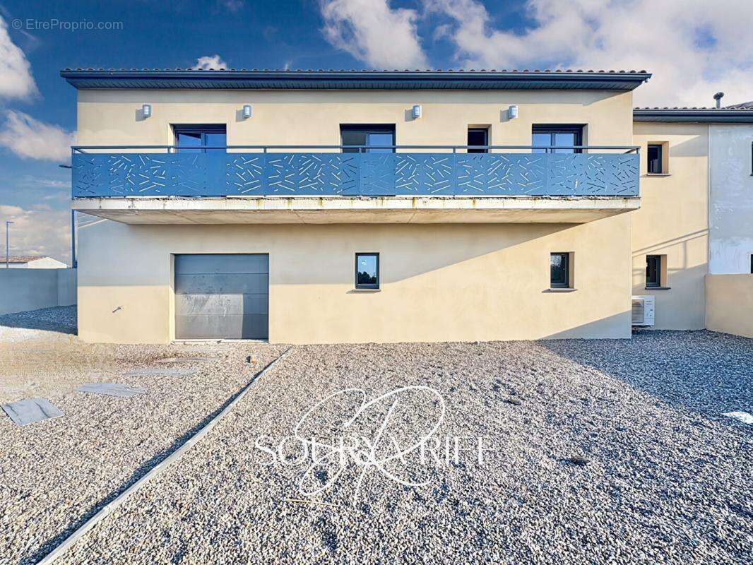 Villa contemporaine avec piscine et sous-sol exceptionnel - photo 3