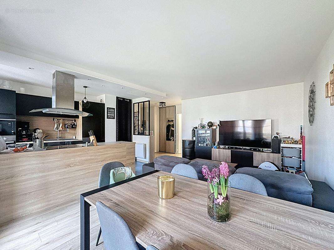 Appartement à ELANCOURT
