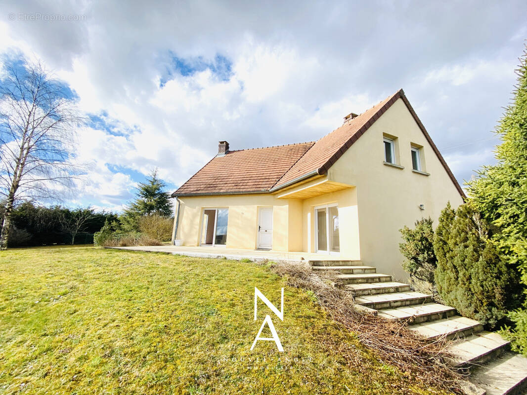 Maison à FRANCHEVILLE