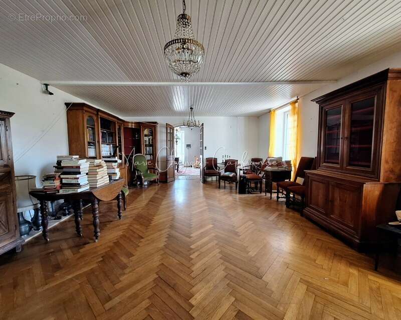 Maison à JUGEALS-NAZARETH