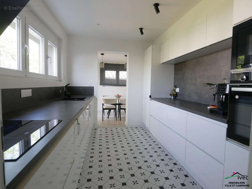 Maison 107 m² à Brumath  - photo 6