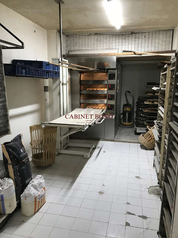 Autre à FONTAINEBLEAU