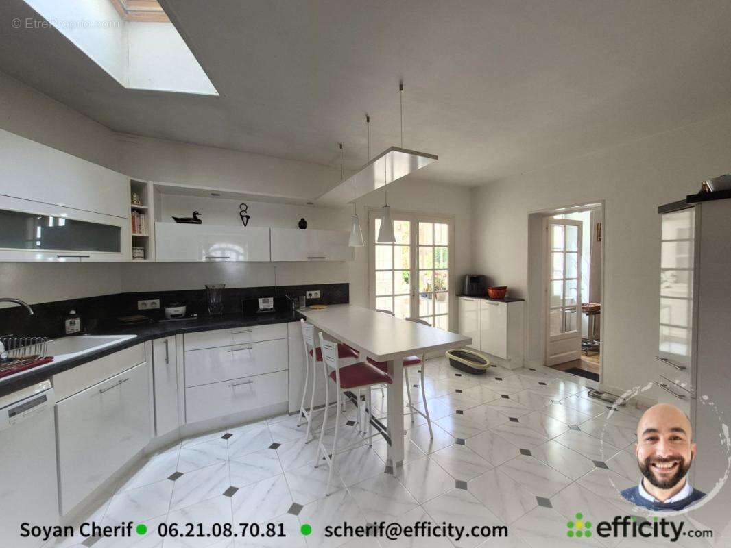 Maison 185 m² à L'isle-D'espagnac  - photo 7